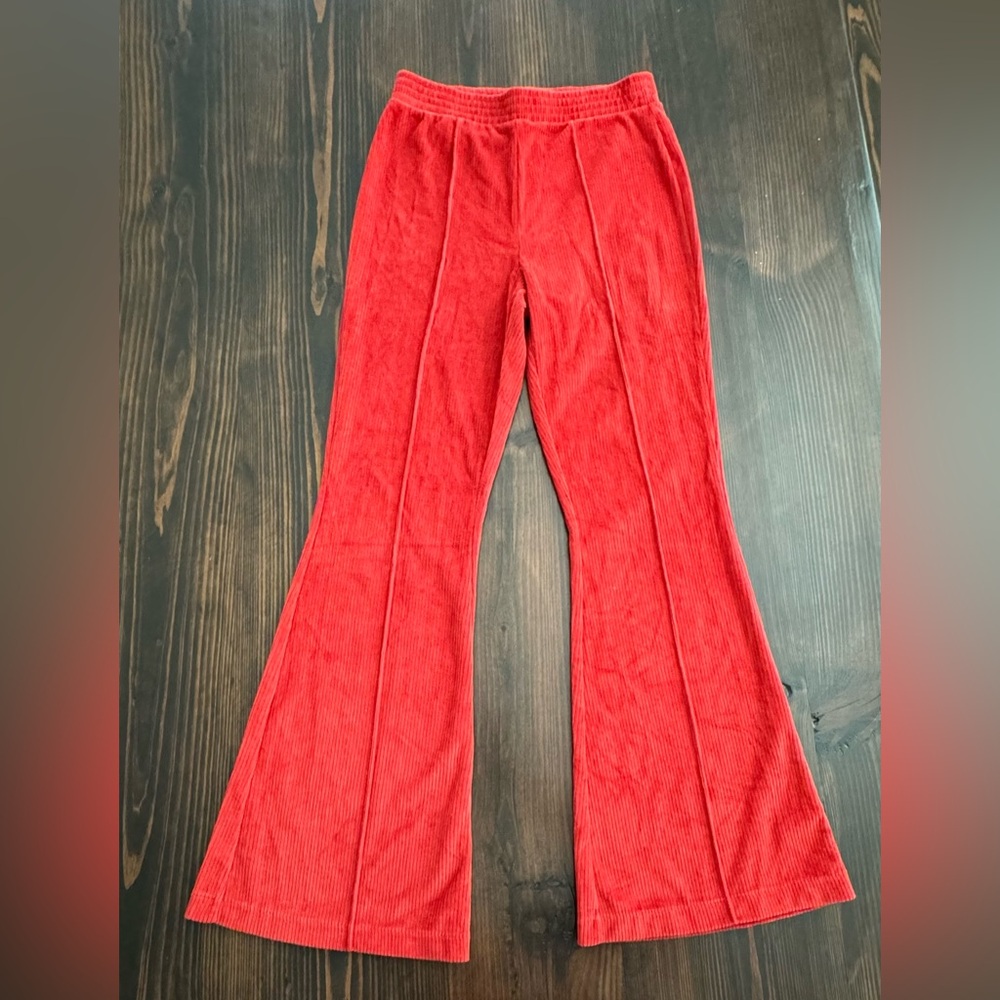 Pull-on flares